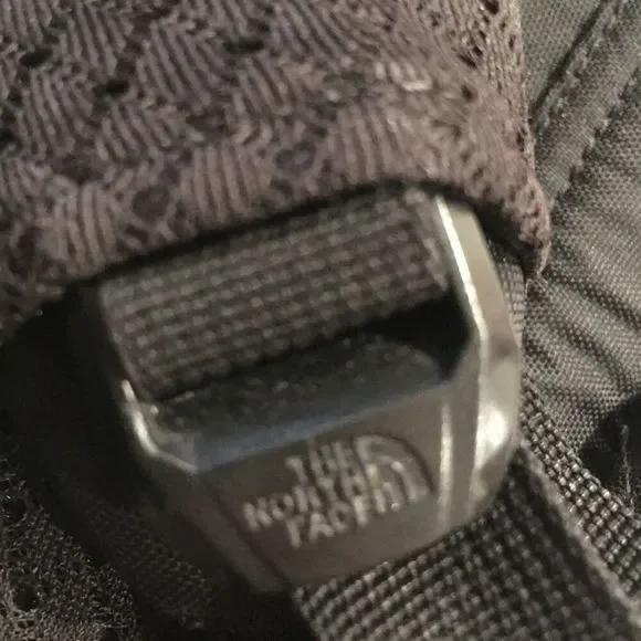 NORTH FACE Recon Black White Accents Hiking Camping School Laptop Backpack - Picture 4 of 13